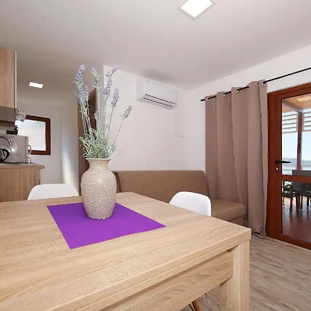 Holiday home Mobile Plumeria 3 *