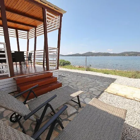 Holiday home Mobile Plumeria 3 *